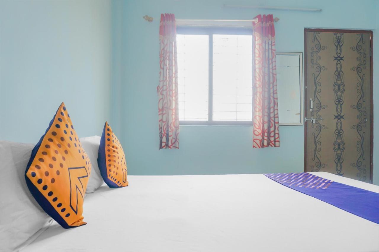 Spot On 79676 Hote Kinara Lodging And Restaurant Daund Exterior photo